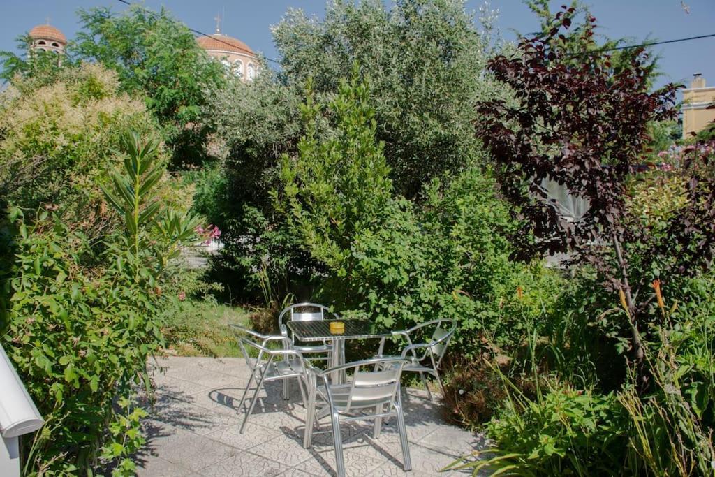 شقة Anadora 2: Hospitable Stone House With Yard أليكسانثيربوليس المظهر الخارجي الصورة