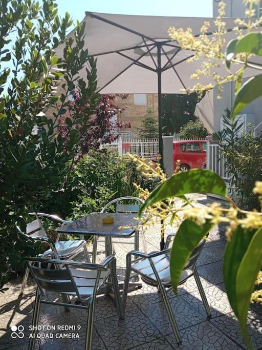 شقة Anadora 2: Hospitable Stone House With Yard أليكسانثيربوليس المظهر الخارجي الصورة