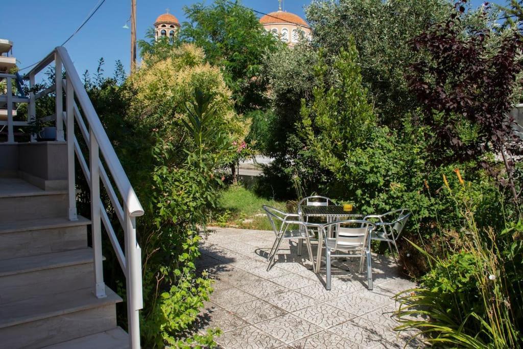 شقة Anadora 2: Hospitable Stone House With Yard أليكسانثيربوليس المظهر الخارجي الصورة
